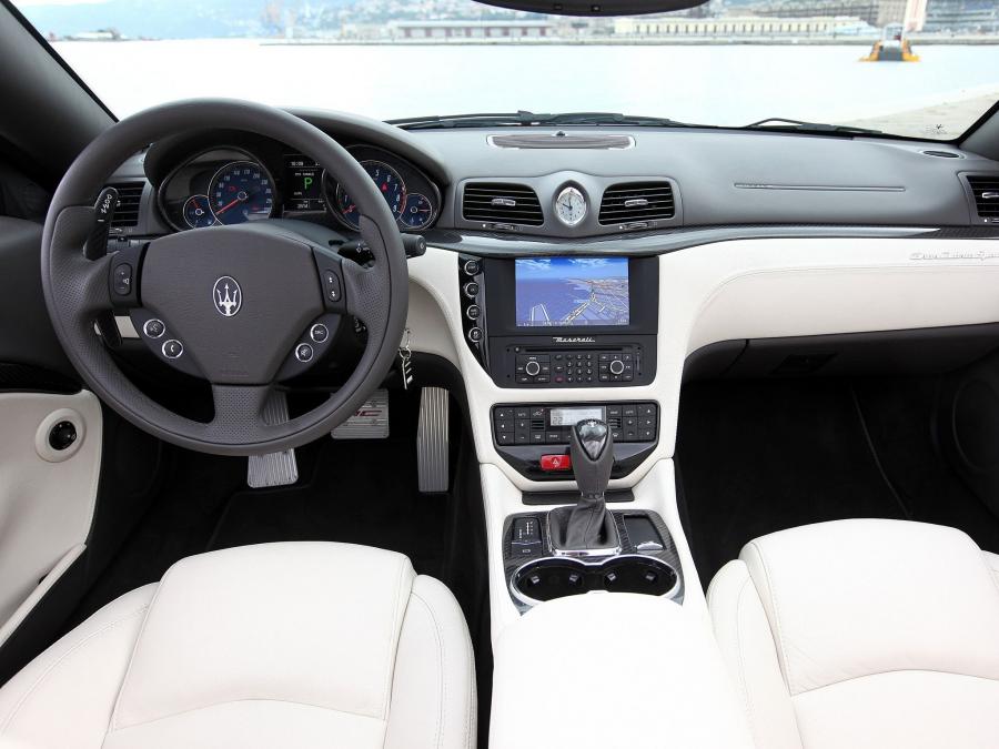 Maserati GranCabrio Sport 2011 года  (фото 46 из 107)